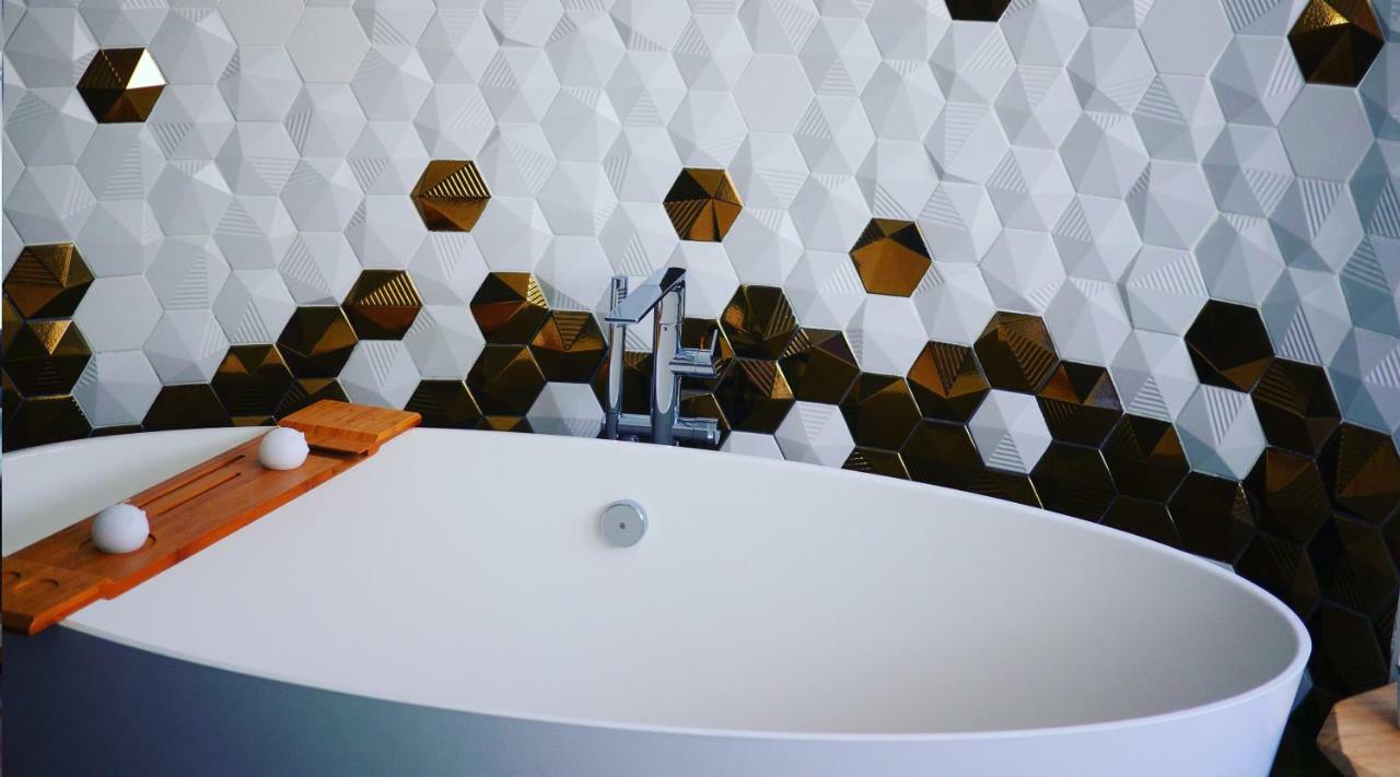 Hexagonal Design Apartment Валенсия Экстерьер фото
